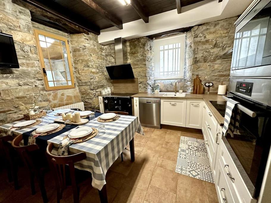 Casa Arturo Holiday home Triacastela